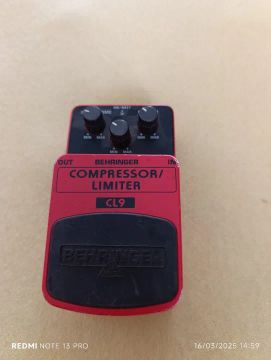 Pedais de guitarra cuvave