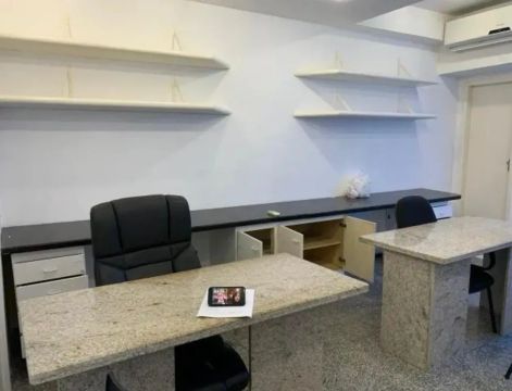 Aluga-se sobreloja comercial, no Monumental, 33 m²