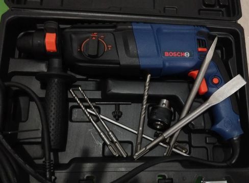 Martelete Rompedor Bosch 820W furadeira de impacto nova sem uso