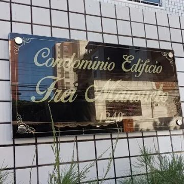 Placa de vidro para fachada de condomínio