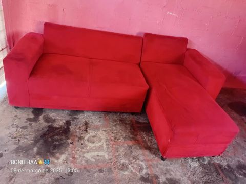 Sofá  vermelho 