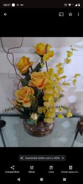 Lindos arranjos de flores artificiais para decoração