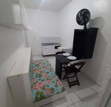 Stúdios (Quartos individuais mobiliado) à partir de $600,00. 