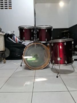 Bateria acústica 4 peças