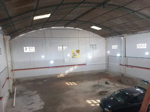 BS MOBILIÀRIA CJ 9763 VENDE e aluga Galpão em Tribobó São Gonçalo
