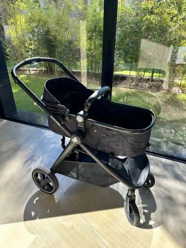 Carrinho de bebê Maxi Cosi Anna + Bebê conforto + 2 bases para carro