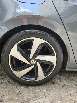 Rodas originais VW Milton Keynes aro17 com pneus Dunlop