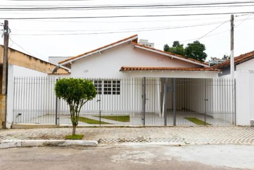 Casa no Jd Bela Vista , 3 quartos, 1suite, churrasqueira e piscina, em São José dos Campos