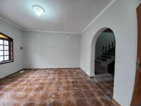 Sobrado com 3 dormitórios para alugar, 172 m² por R$ 4.180,00/mês - Vila Bocaina - Mauá/SP