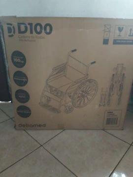 Cadeira de Rodas D100 