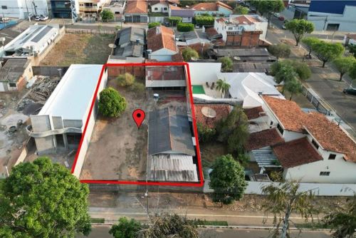 Terreno com 799,17m² para venda no Centro de Cacoal/RO