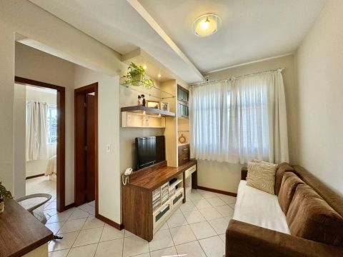 Apto mobiliado - 2 dorm - Vila Nova