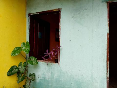 Aluga -se casa grande 