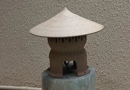 Lanterna Japonesa de jardim em cerâmica