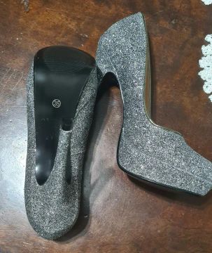 Sapato Corello  Salto Alto Glitter prata e preto