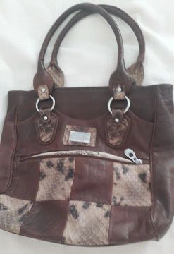 Baixei o valor !!!!Bolsa de Ombro Marrom em Couro