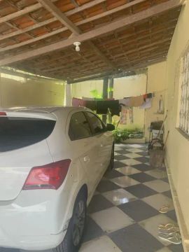 Casa com garagem no Engenho Velho de Brotas - Salvador - BA