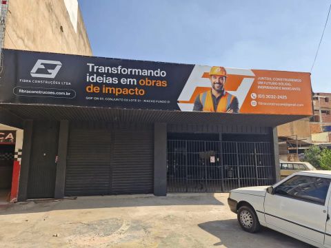 Vendo ótima loja reformada. Alugada por 3mil