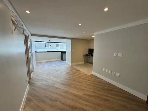 Apartamento Com 2 Suítes Em 68M² E 1 Vaga De Garagem No Alphaville. FD1BEH