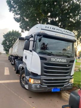 Scania e Rodocaçamba em ótimo estado de conservação