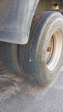 Carreta bem conservada 