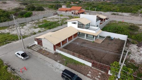 Linda casa com 400 m², 04 suites em Santo Amaro - MA.