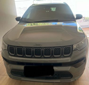Jeep Compass S 2023 único dono com 1 ano e três meses de uso