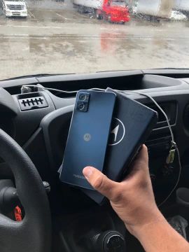 Motorola E22 128GB 
