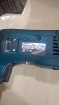 Martelo Perfurador Rompedor Makita HR2470 800W 127V