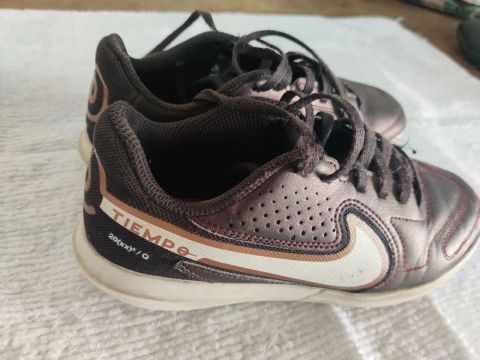 Chuteira Futsal infantil Nike tiempo 9