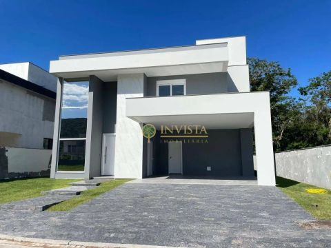 No Villa Ratones, condomínio fechado.