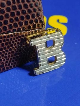 Pingente Letra B Ouro Amarelo e Branco 18 Kilates Peso 1.60 Gramas 14 mm                  