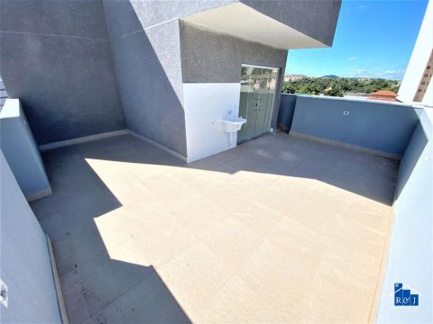 Cobertura à Venda - 3 Quartos sendo 1 Suíte - 2 Vagas sob Pilotis - Vila Clóris
