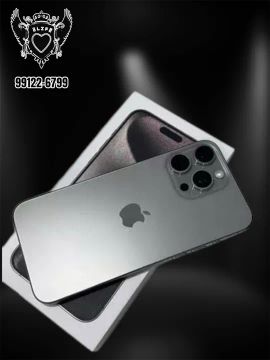 iPhone 15 Pro Max - semi novo impecável 
