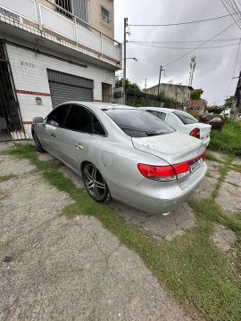 Azera v6