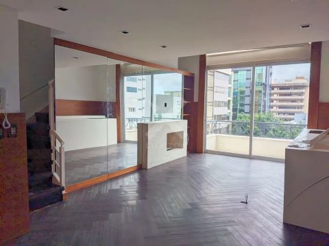Apartamento para alugar no bairro Moinhos de Vento com 50m² e 1 dormitório/quarto.