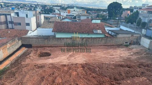 Lote/Terreno à Venda, 360 m² no bairro Copacabana.