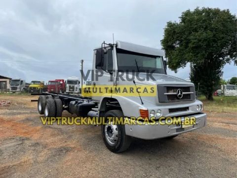 Mercedes Benz MB 1620 Truck 6x2 Classic Bomba Injetora