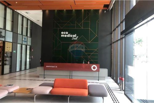 Sala Comercial Moderna no Coração de Bancários