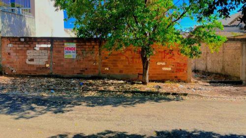 Lote 250,00m² (Murado, Asfalto e Agua) Residencial Katia