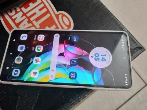 Moto Edge 20