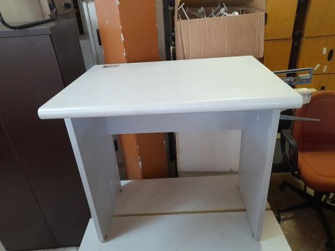 Mesa escrivaninha- Semi nova 