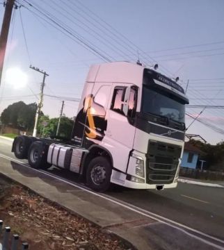 Volvo FH 460 6x2 Globetrotter 2021