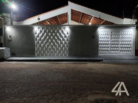 (Vende-se) Casa com 2 dormitórios, 187 m² por R$ 530.000 - Aponiã - Porto Velho/RO