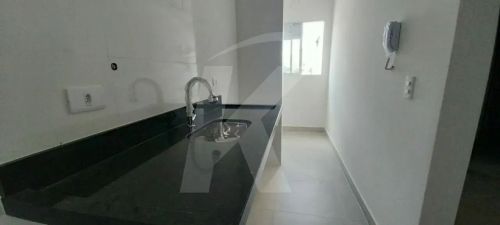 Apartamento 02 quartos , sendo 01 suíte, sala, cozinha, banheiro e área de serviço no Mand