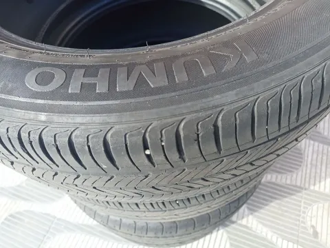 Pneus R17 215 55 SUV