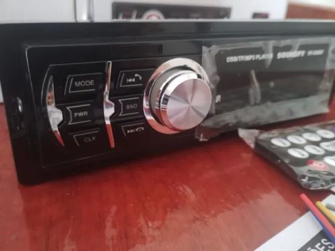 Som Automotivo Rádio FM USB SD Entrada Auxiliar BLUETOOTH.
