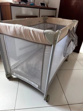 Berço portátil safety 1st 