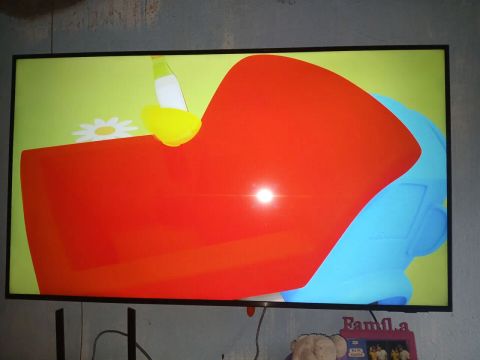 TV Samsung 4K 50 polegadas + um controle de Xbox para jogar no game pass sem console 