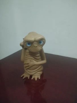 Boneco E.T da Grow